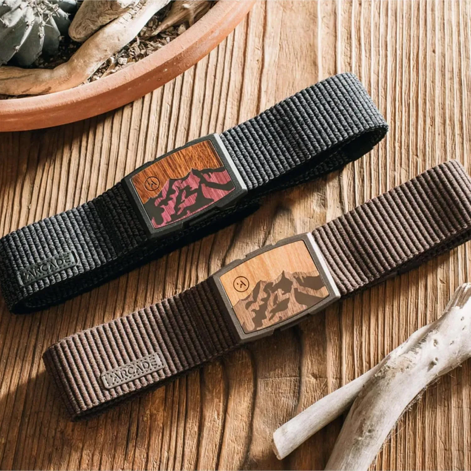Arcade Experience Unisex Belt, Heavy Duty Elastic Webbing, Non-Metal Travel Friendly Buckle