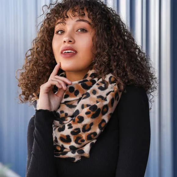 Basic Leopard Print Infinity