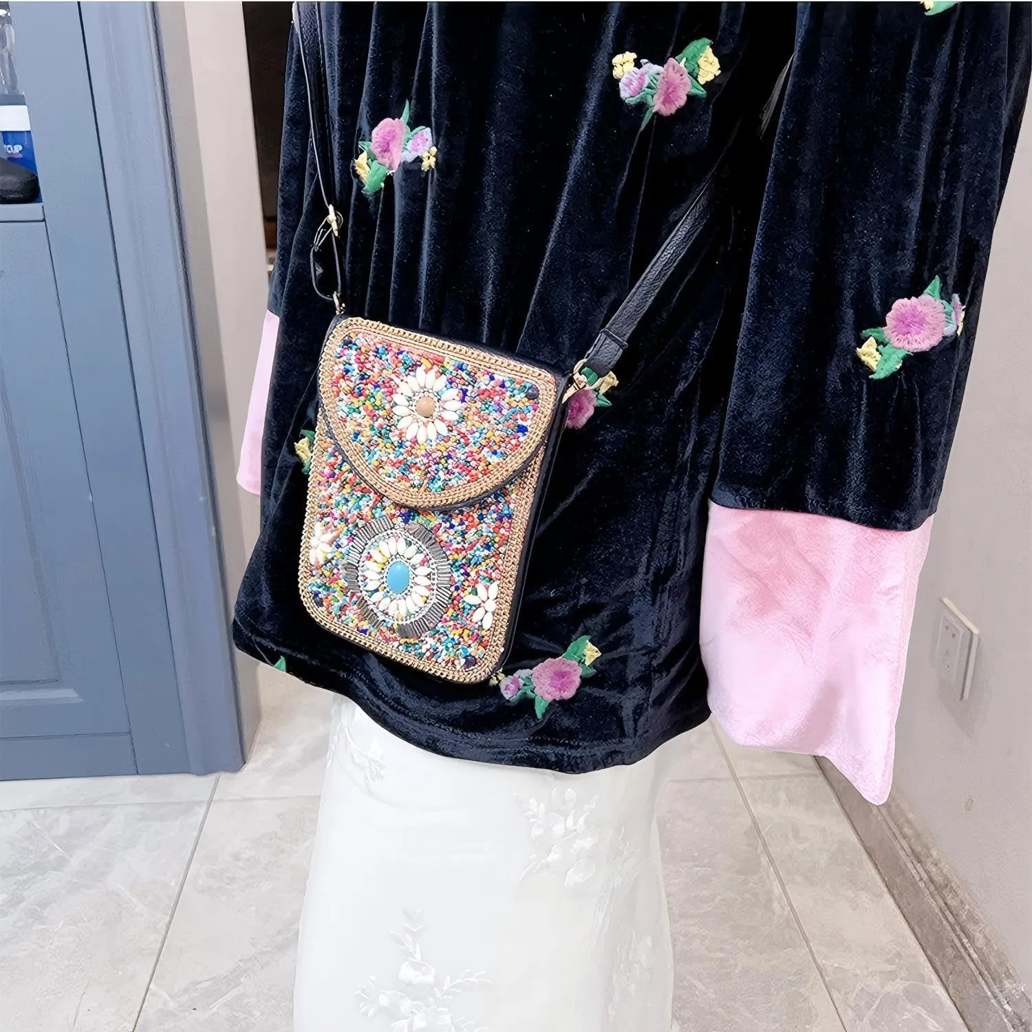 Beaded Cell Phone Crossbody Bag for Women, Boho Small Shoulder Purse Wallet with Beads and Turquoise Design, Adjustable Strap