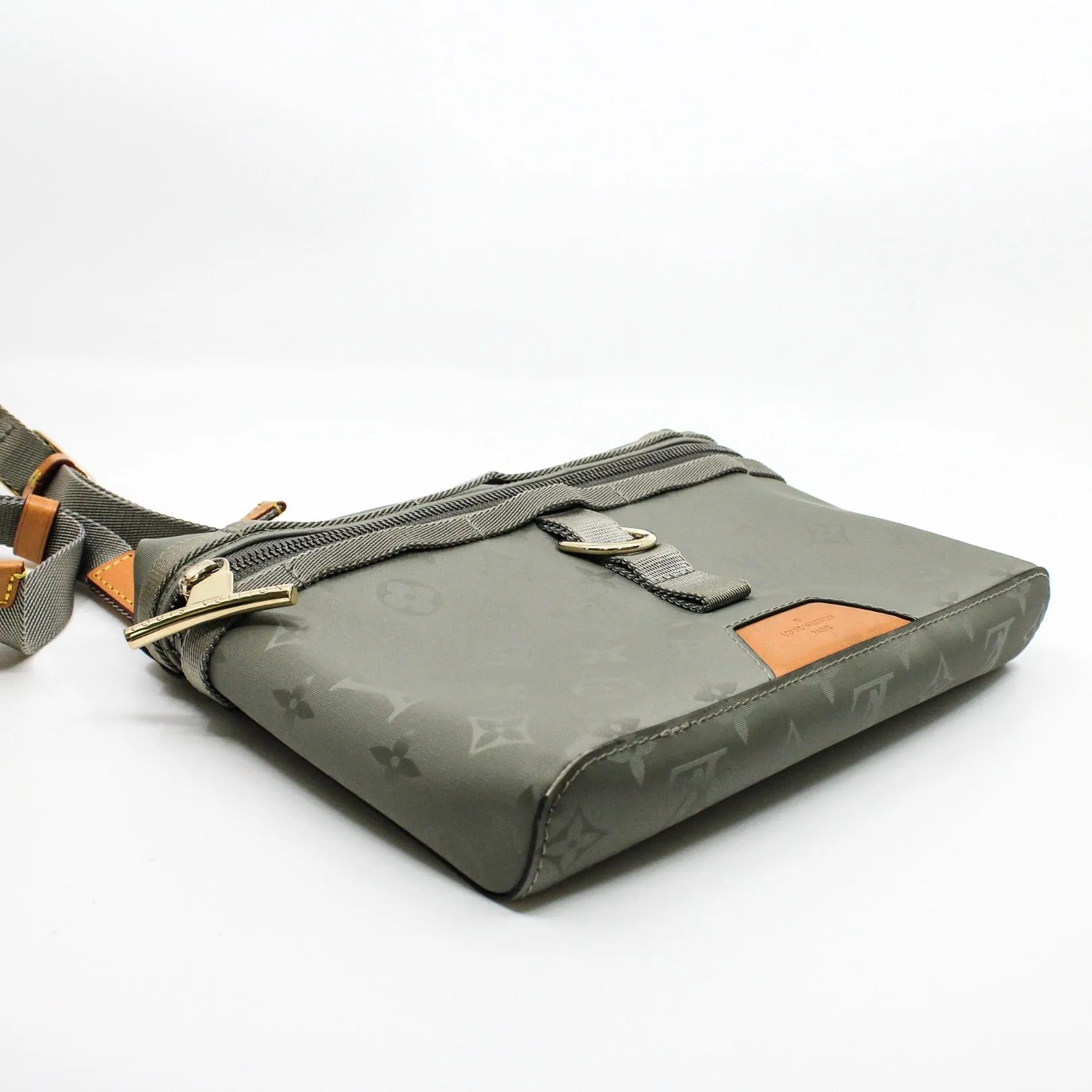 belt bag Canvas light green phw