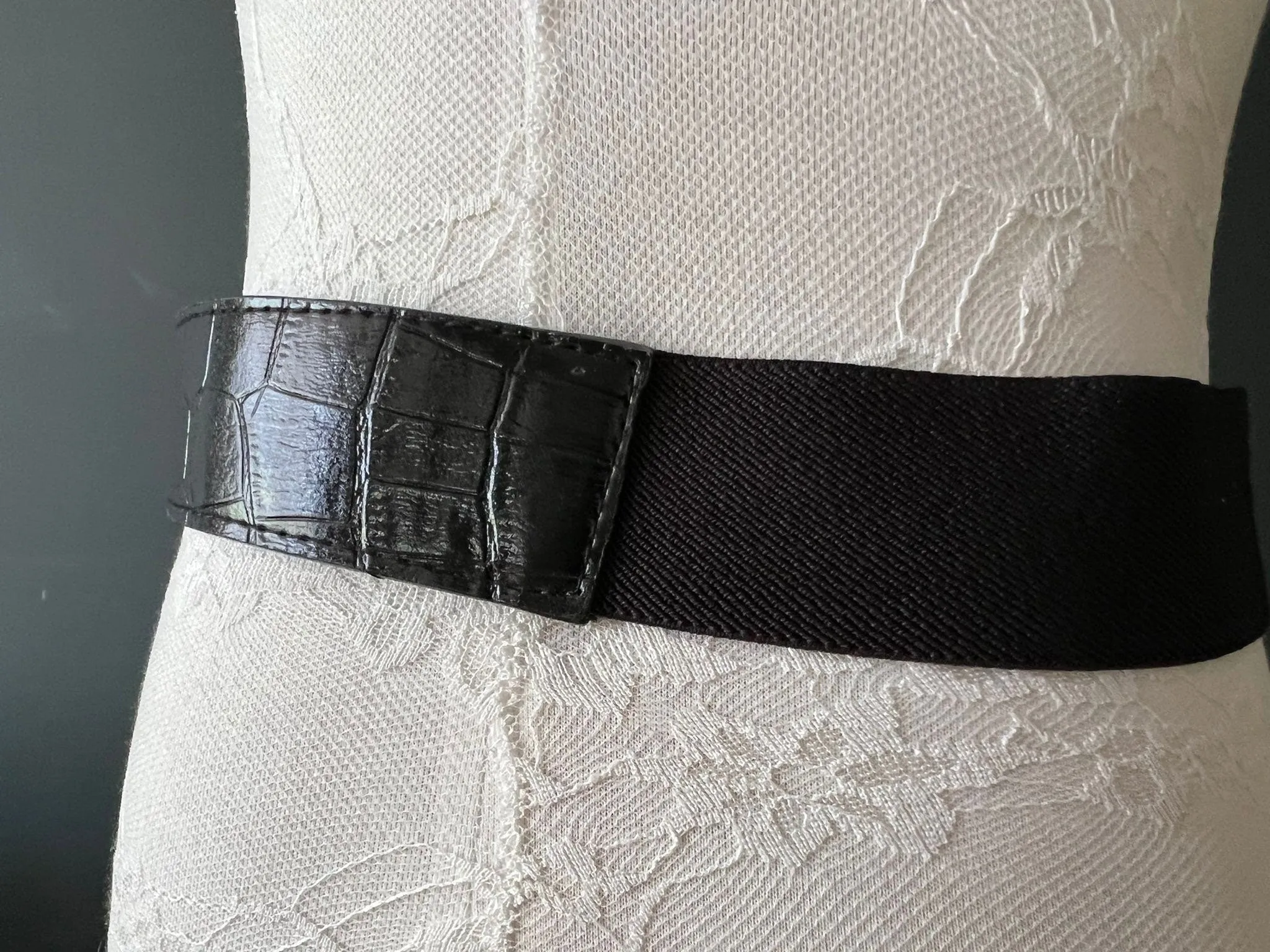 Belt, Metal Buckle Detail Elastic Belt, Buckle Fastener, Black / Silver Belt, 4cm Wide
