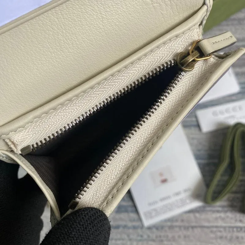 Charm - GG Bags - 1843