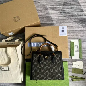 Charm - GG Bags - 501