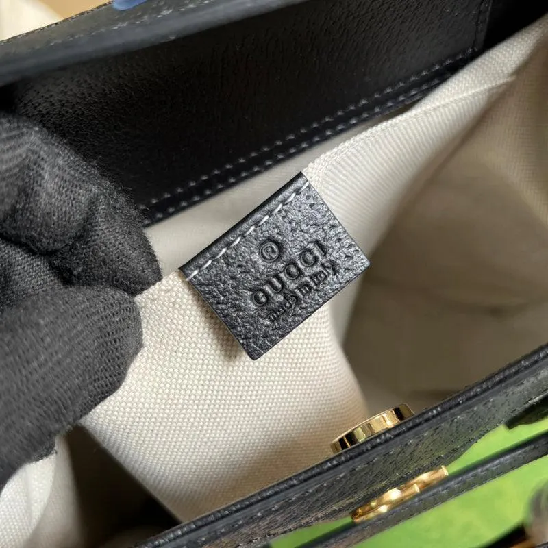 Charm - GG Bags - 501