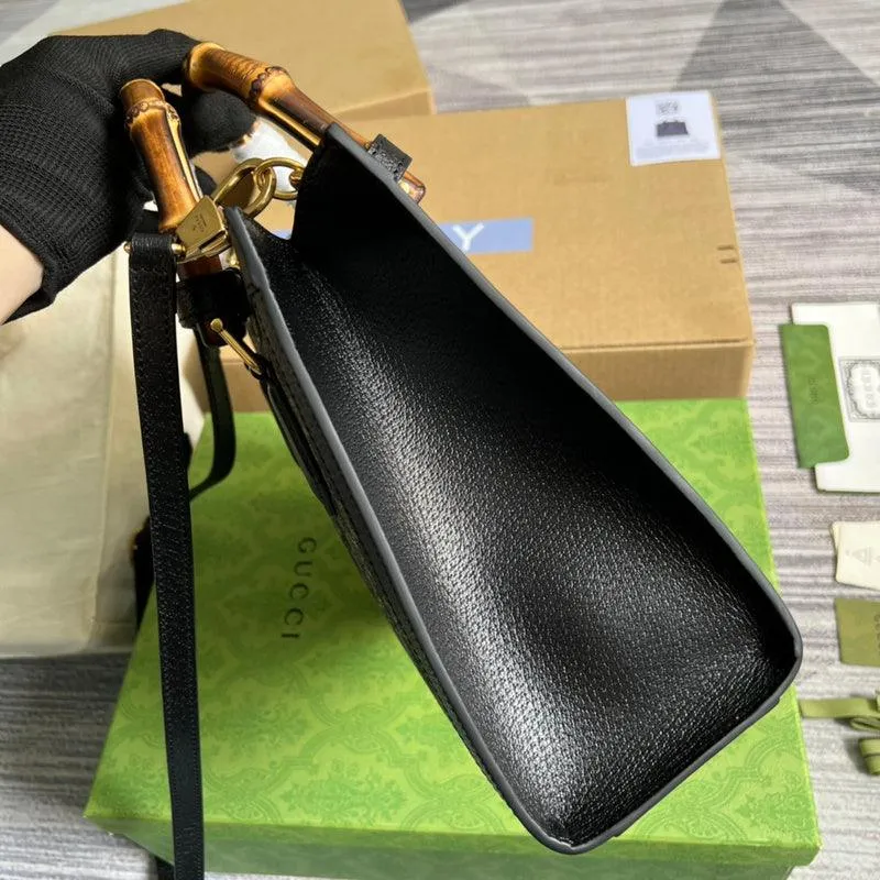 Charm - GG Bags - 501