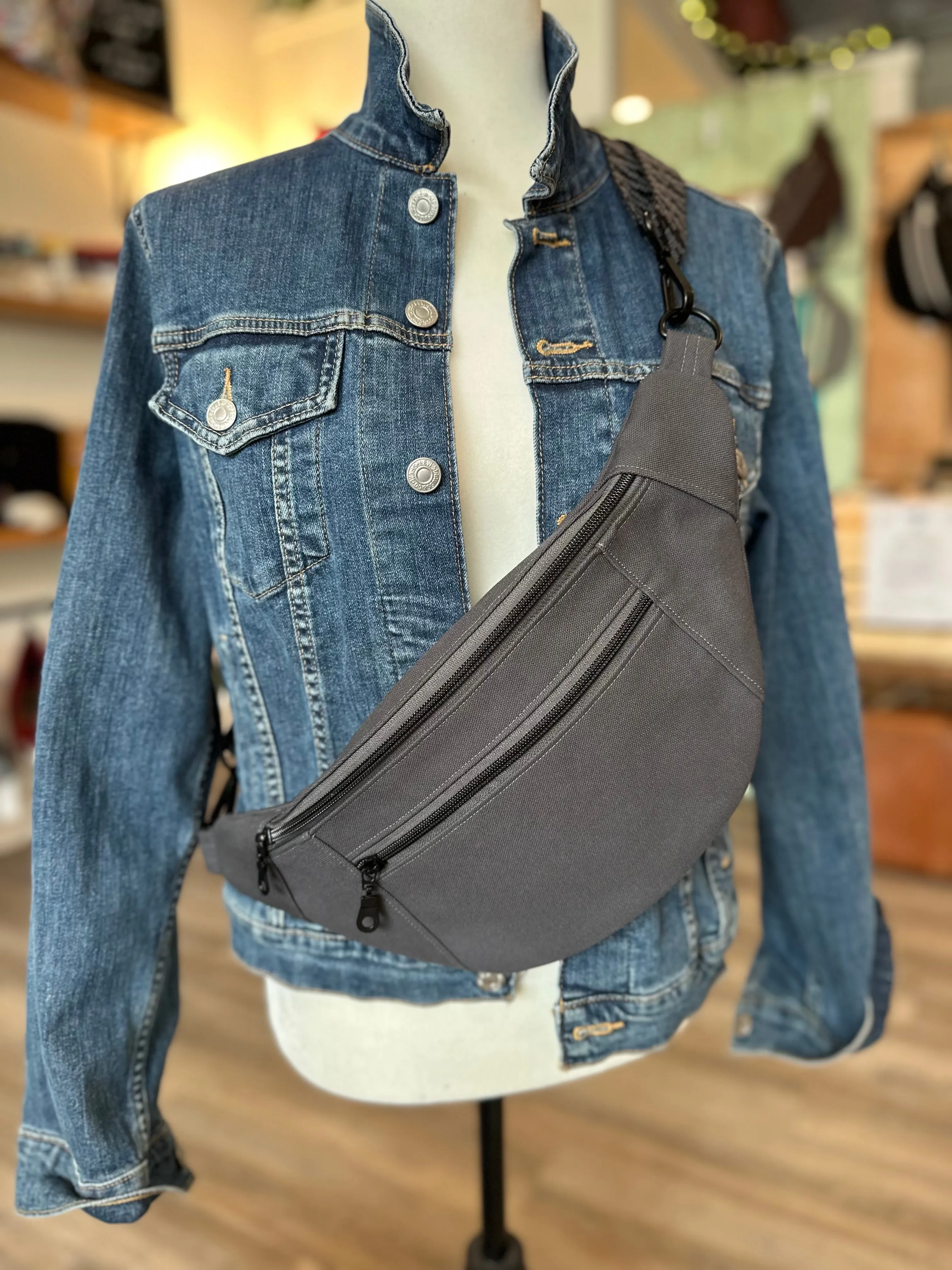 Crossbody Hipster Bag: Dark Grey - Floral Lining