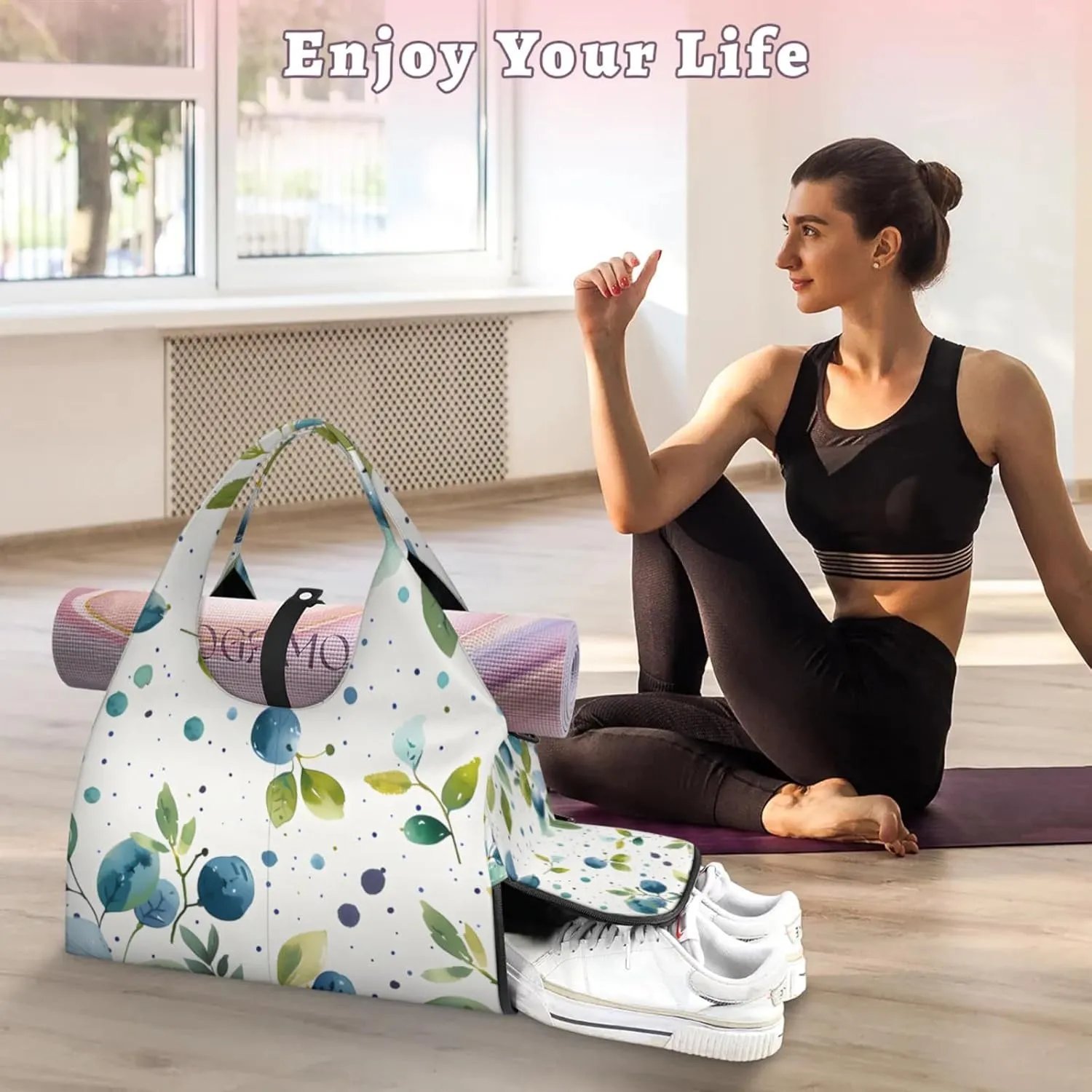 Gym Bag for Women Blueberry Watercolor Duffel Bag with Shoe Compartment and Yoga Mat Holder Portable Weekender Bags Travel Tote Bags