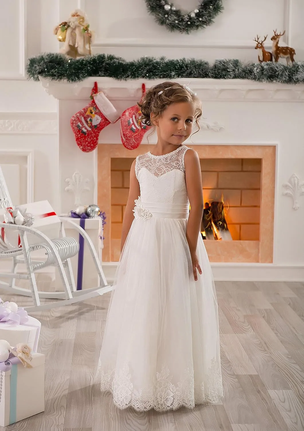 Lace Embellished A-Line Sleeveless Girls Wedding Party Dresses