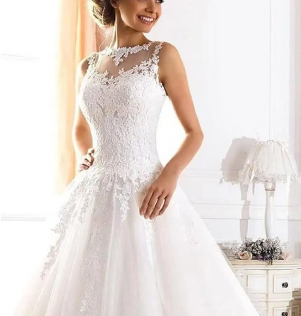 Lace Wedding Dresses for Bride 2025 Winter Tulle Lace Applique A-Line Spaghetti Strap V-Neck Modest Bride Gowns