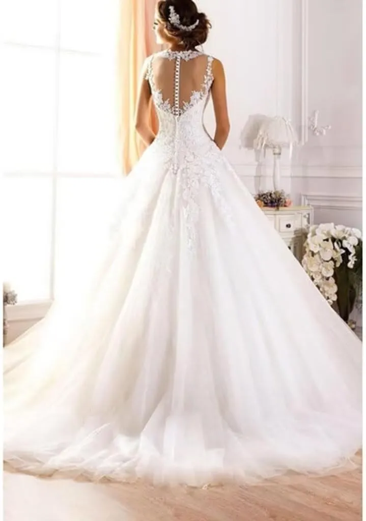 Lace Wedding Dresses for Bride 2025 Winter Tulle Lace Applique A-Line Spaghetti Strap V-Neck Modest Bride Gowns