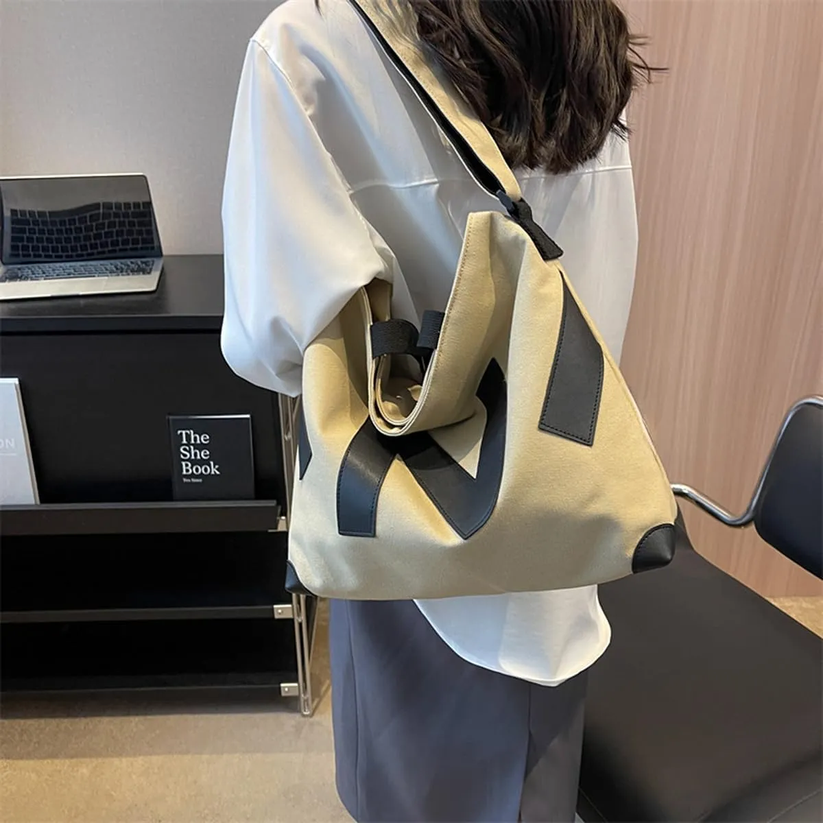 Large Canvas Tote Bags with Zipper for Women Shoulder Trendy Bag for Work Travel Shopping
