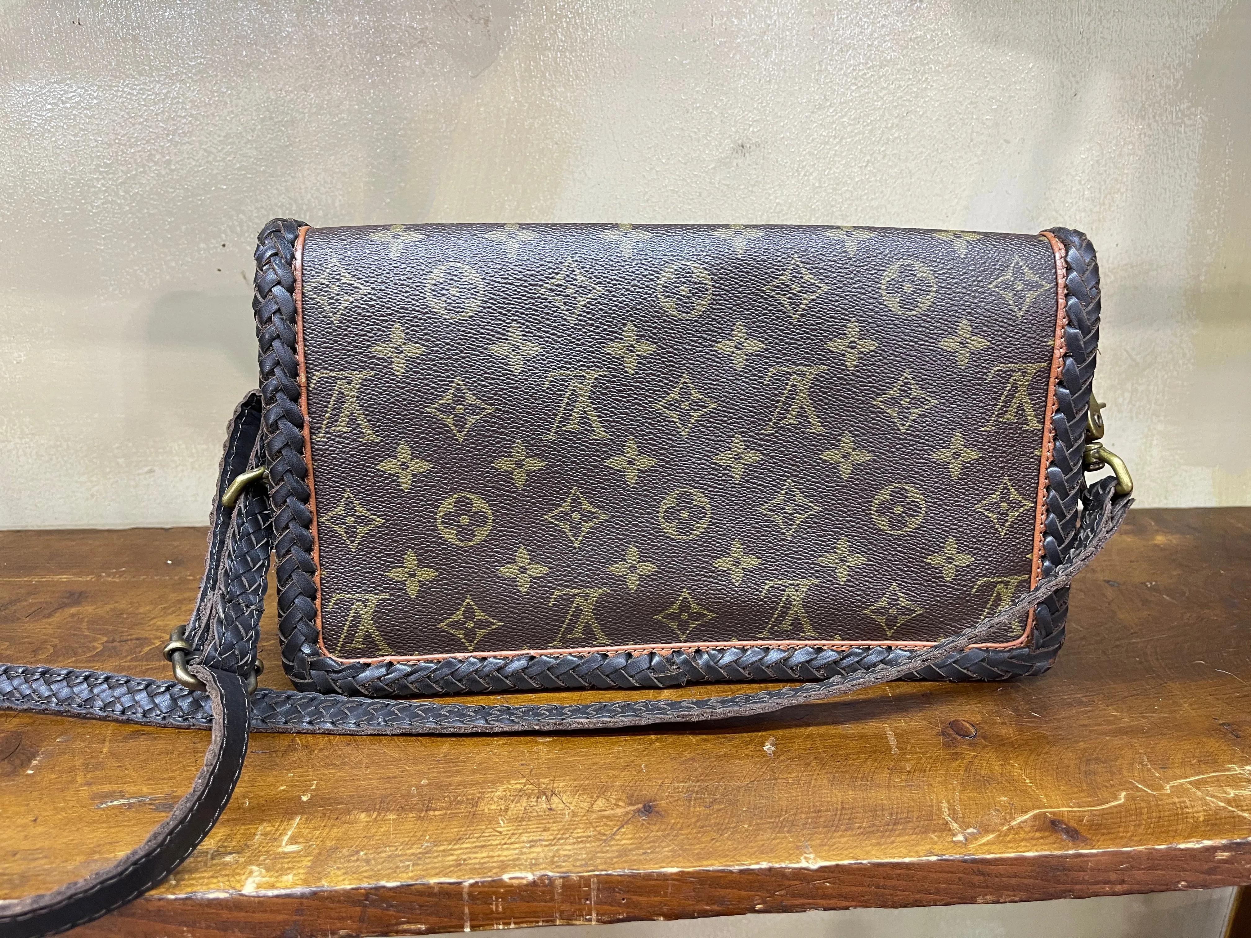 LV Pochette GM Re-vamped