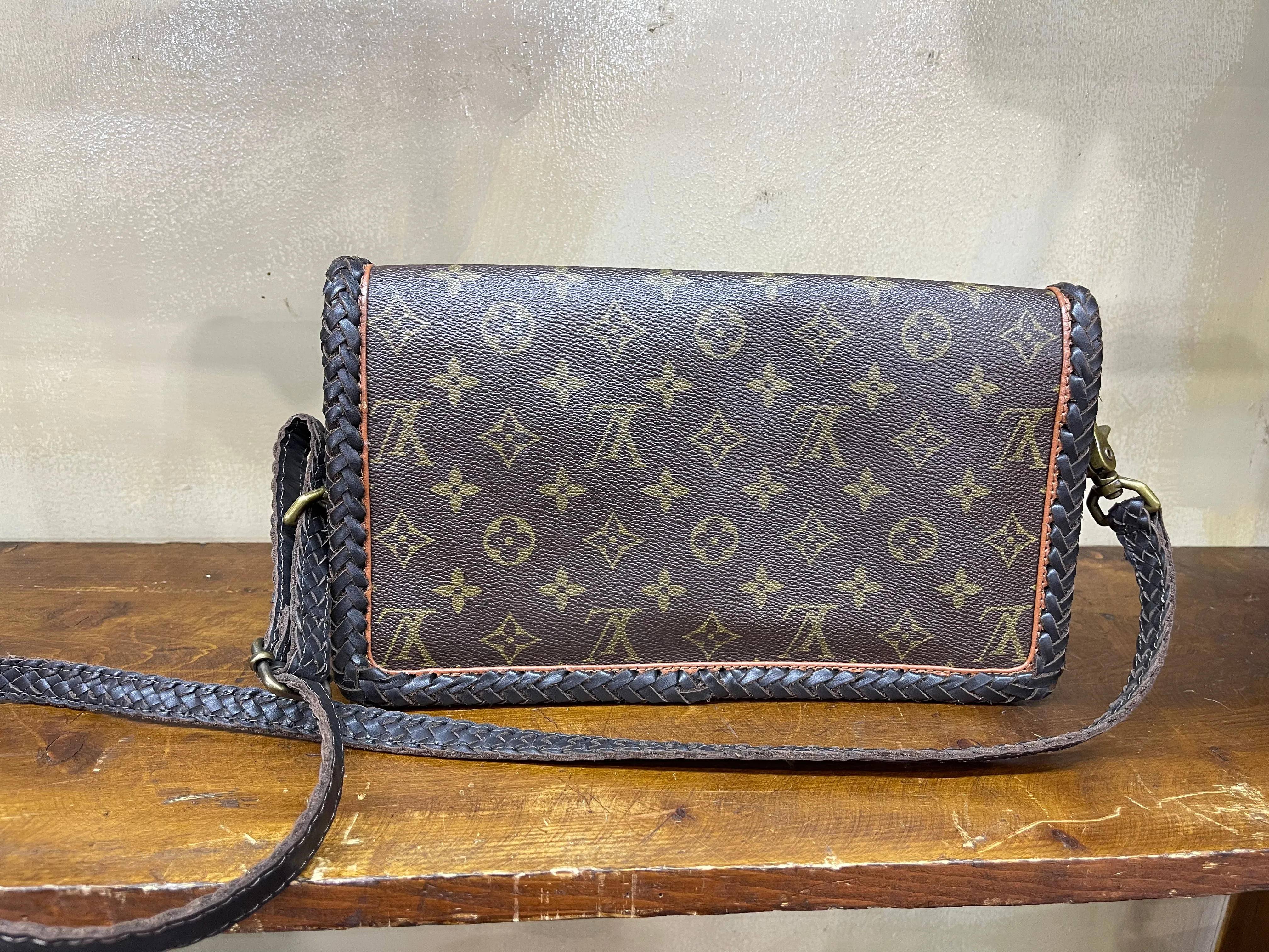 LV Pochette GM Re-vamped