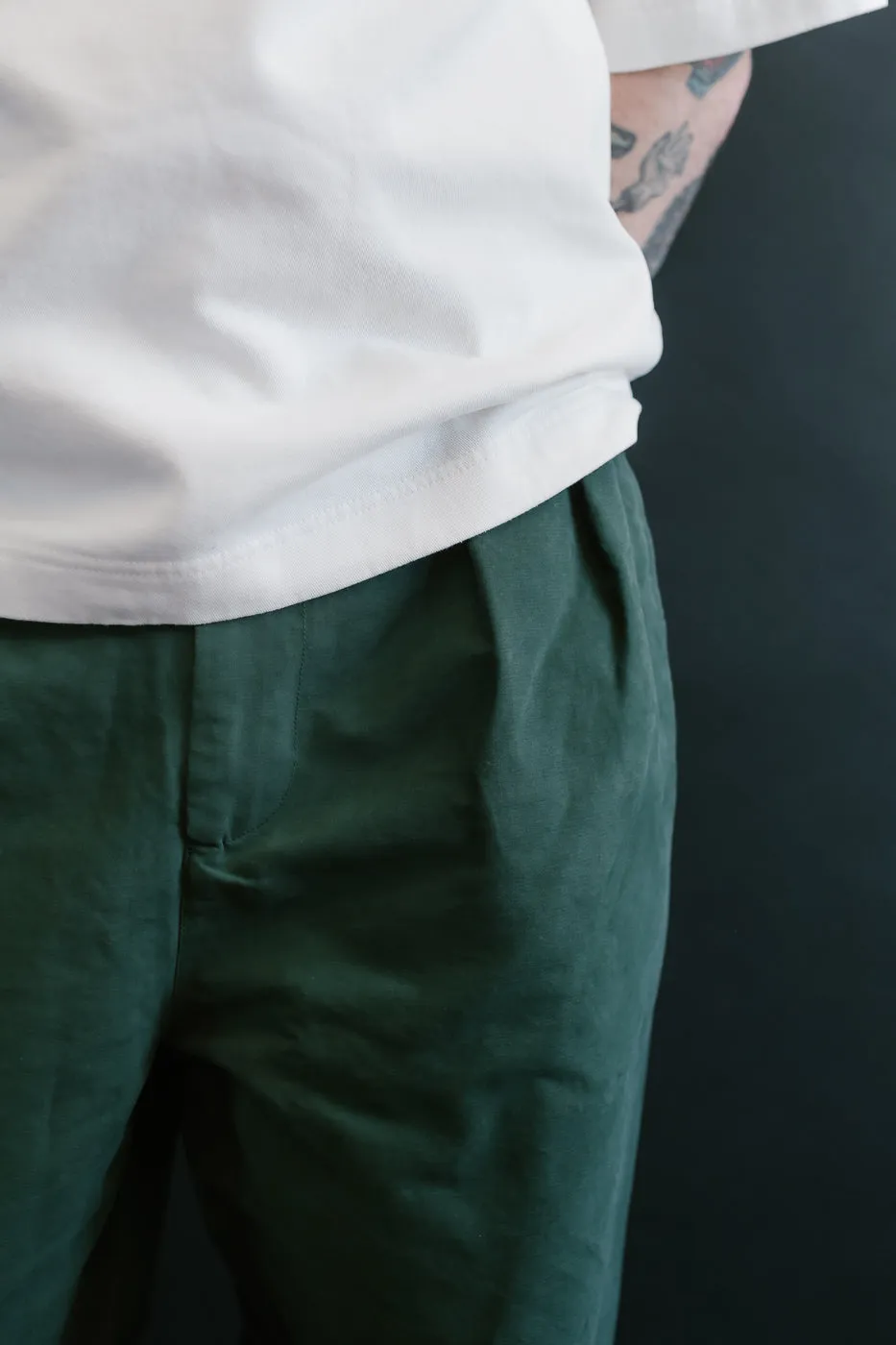 M-C-011 - Officer Chino Nebraska Cotton - Forest Green