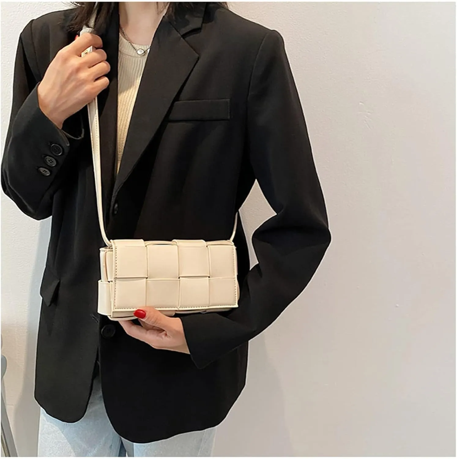 Mini Woven Crossbody Bag for Women, Square Shoulder Handbag Leather Clutch Purse Cute Fanny Packs with Adjustable Belt