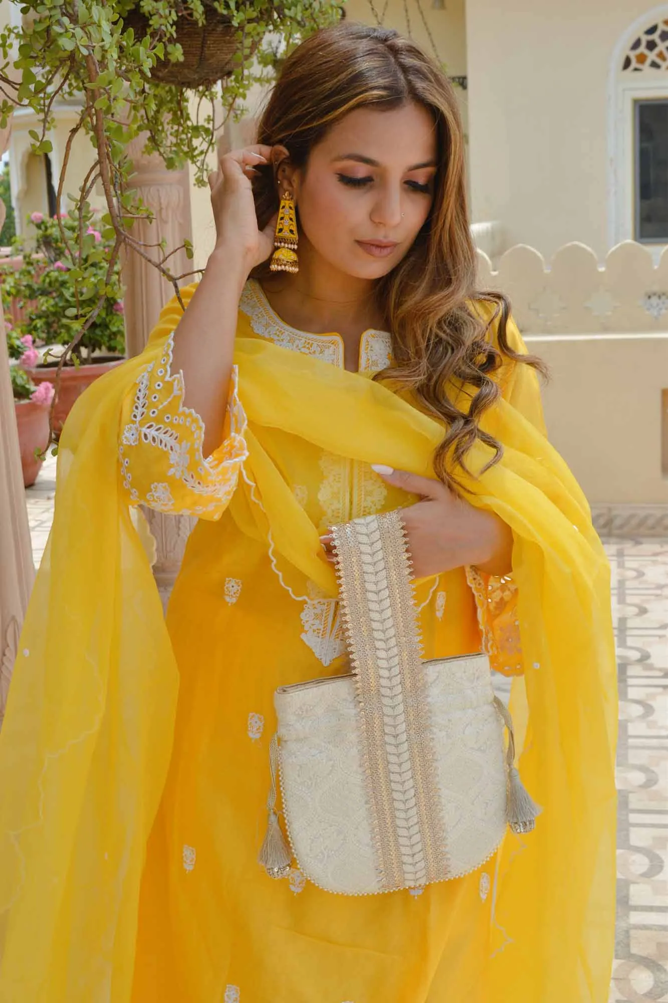 Mughal Potli