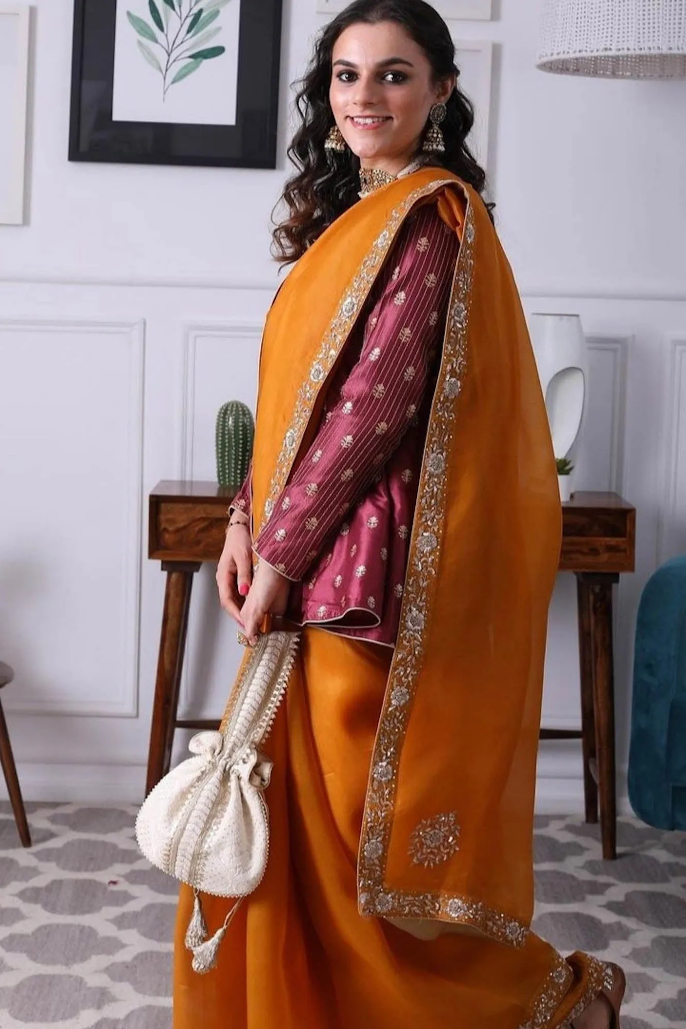 Mughal Potli