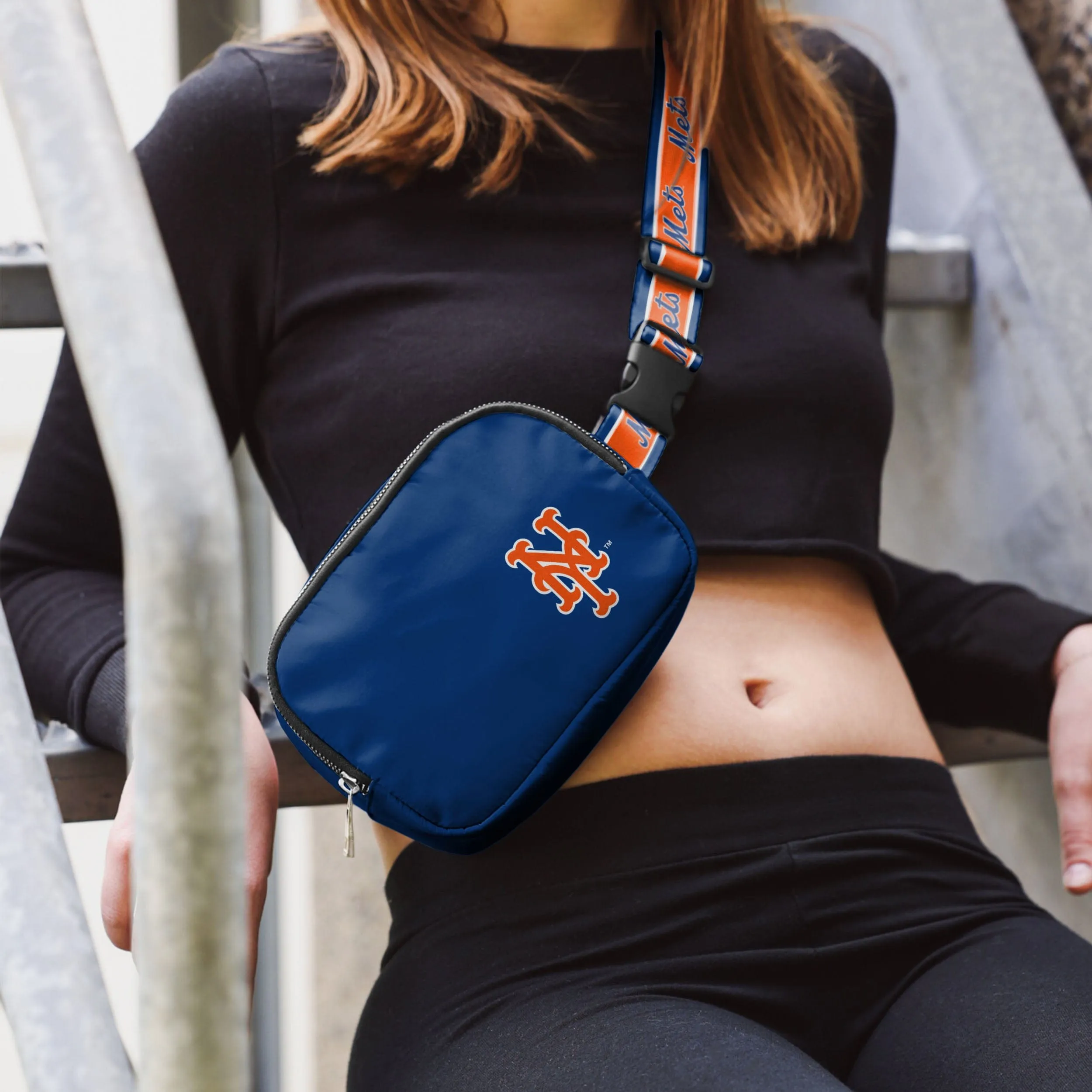 New York Mets Team Wordmark Crossbody Belt Bag