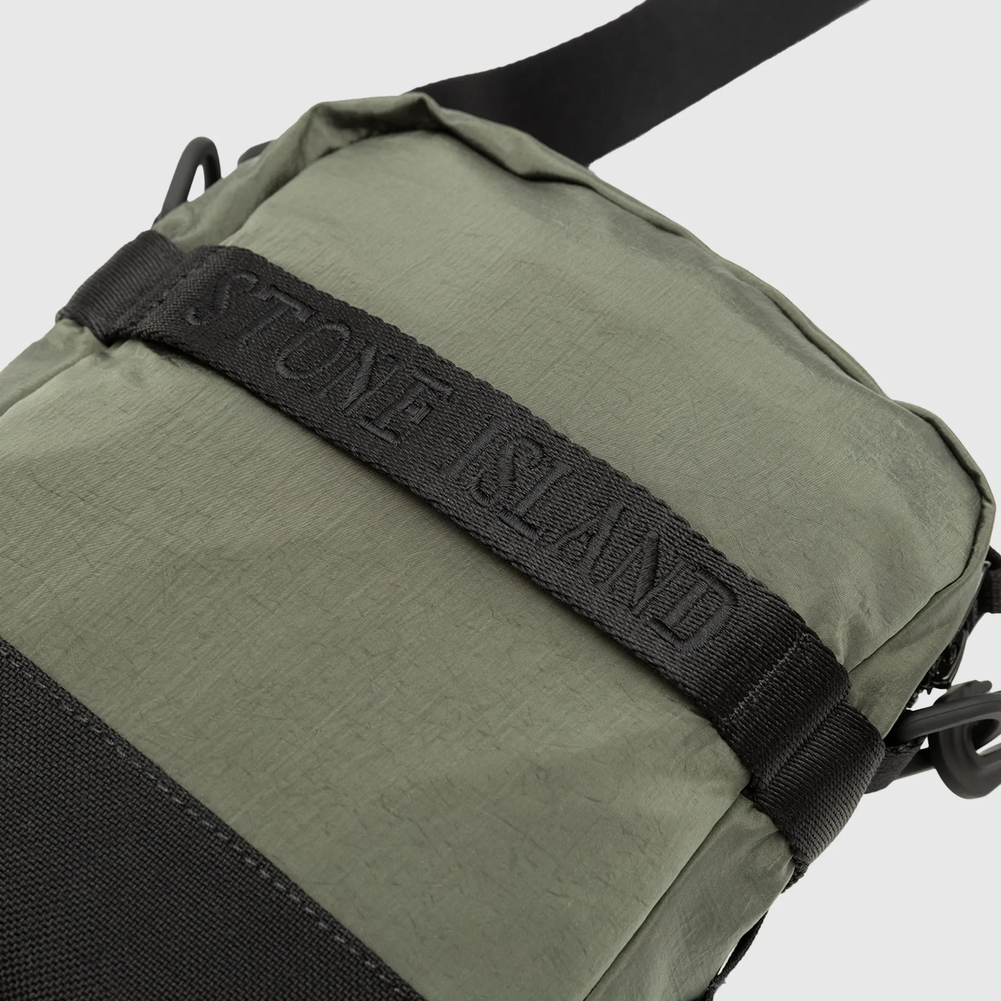 NYLON METAL IN ECONYL® CROSS BODY BAG