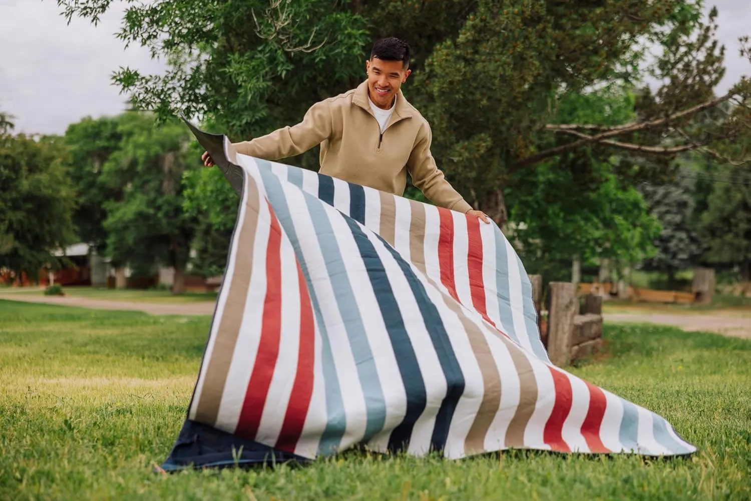 Picnic TIME Blanket Tote XL Outdoor Picnic Blanket, Beach Blanket, Camping Blanket, (Coastal Stripe)