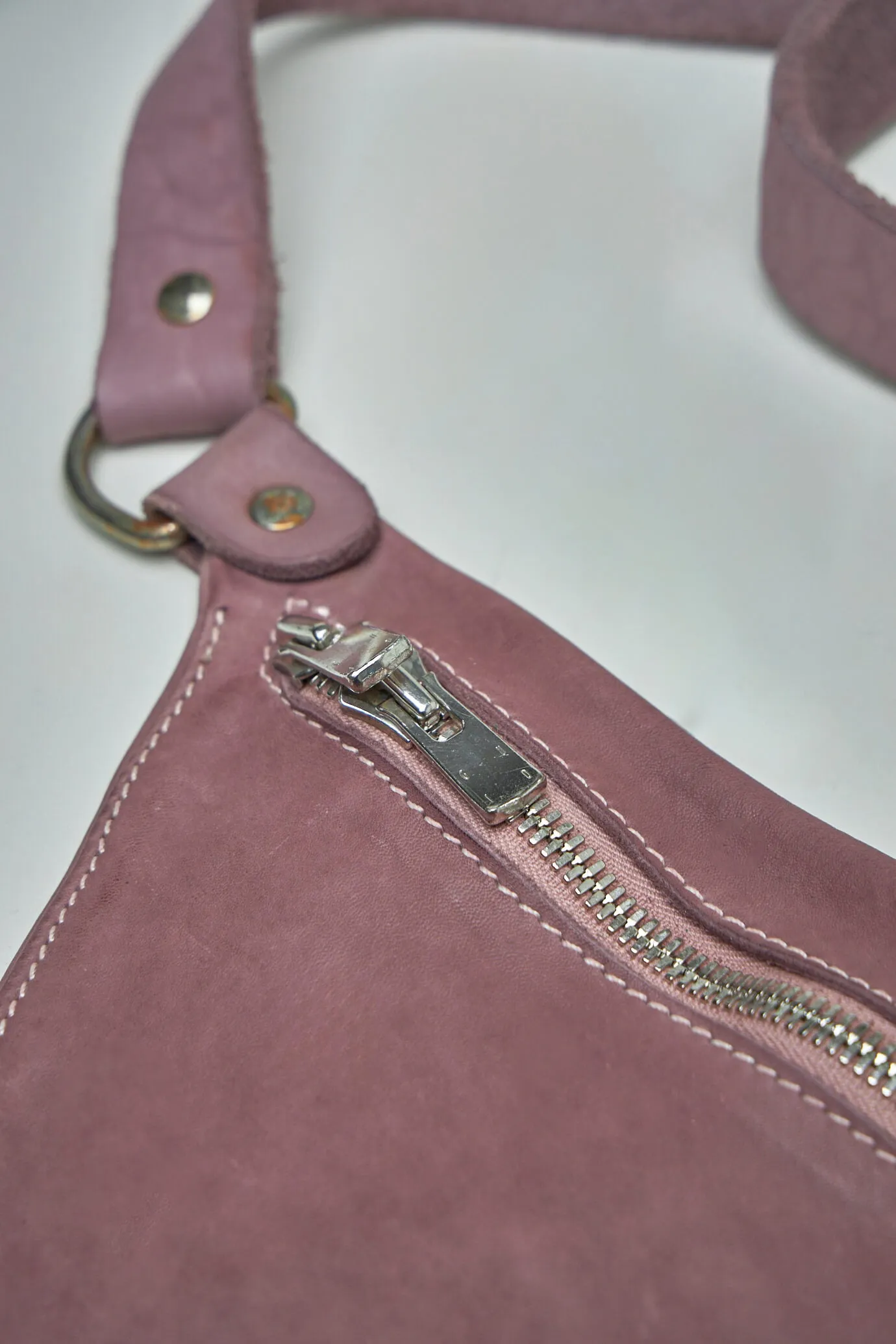 Q10M Soft Horse Full Grain Belt-Bag