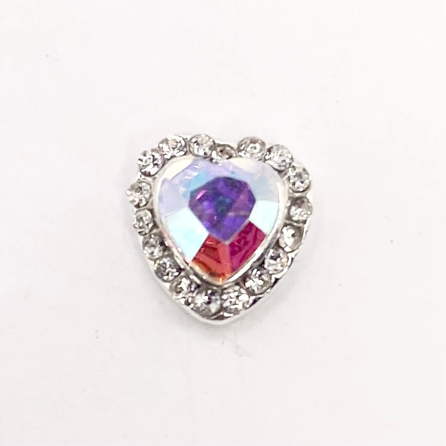 Queen - Nail Charms 10pc - #060 Iridescent Hearts