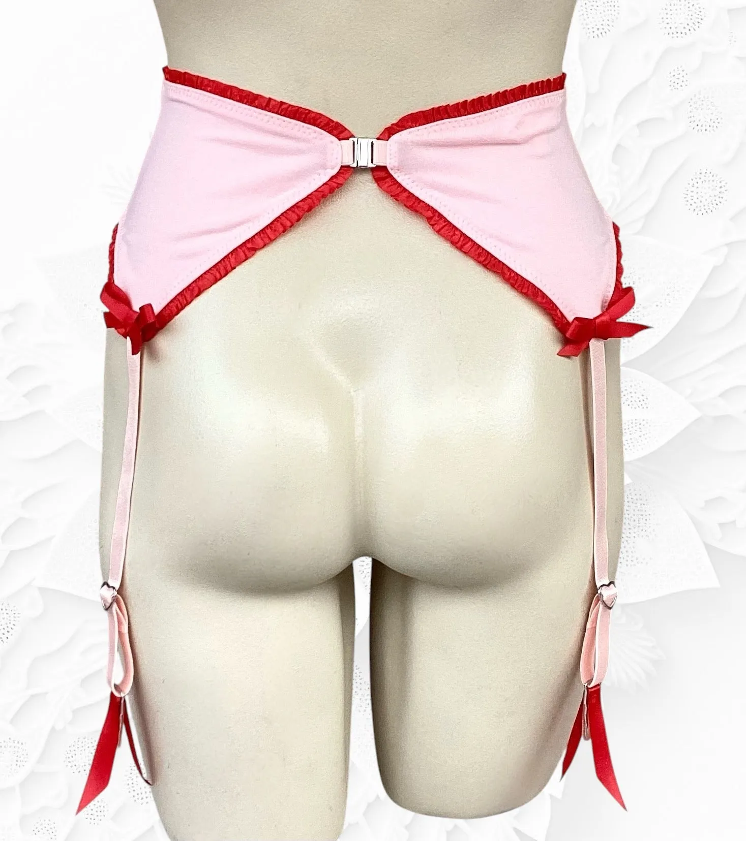 Ruthie garter belt in Petal Pink
