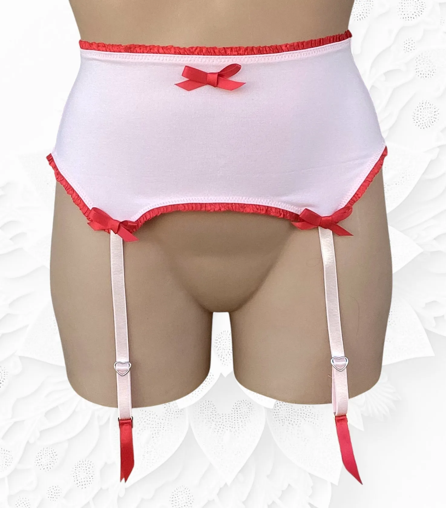 Ruthie garter belt in Petal Pink