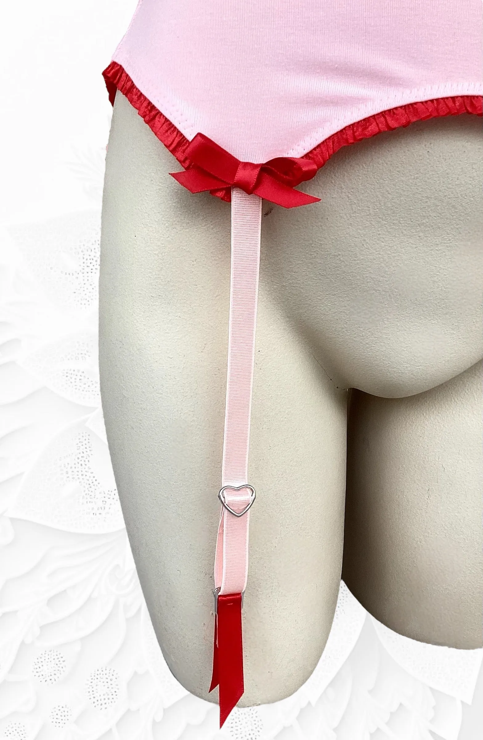 Ruthie garter belt in Petal Pink