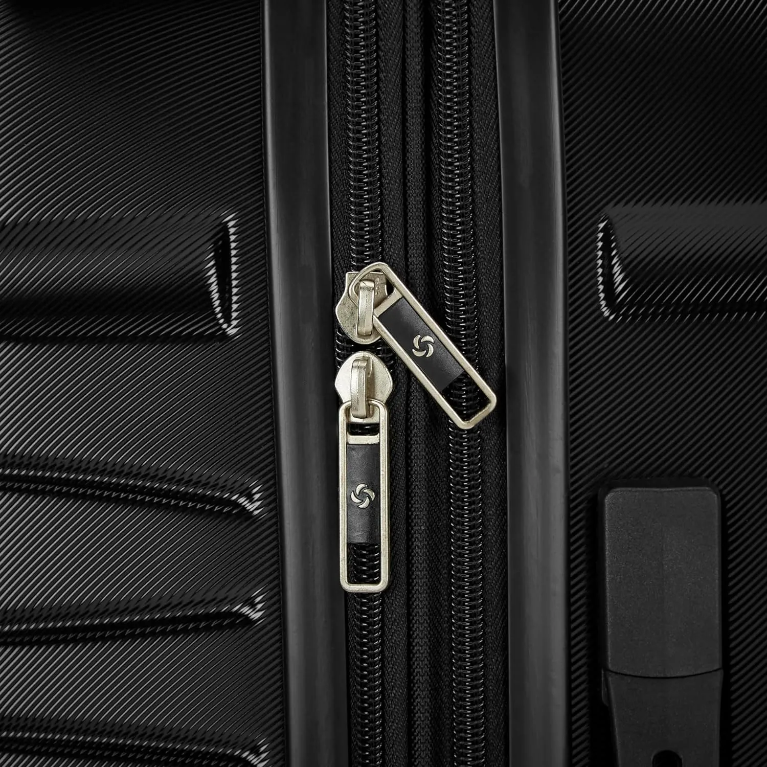 Samsonite Evolve SE Hardside Expandable Luggage with Spinners | Titanium | 2PC SET (Carry-on/Large)