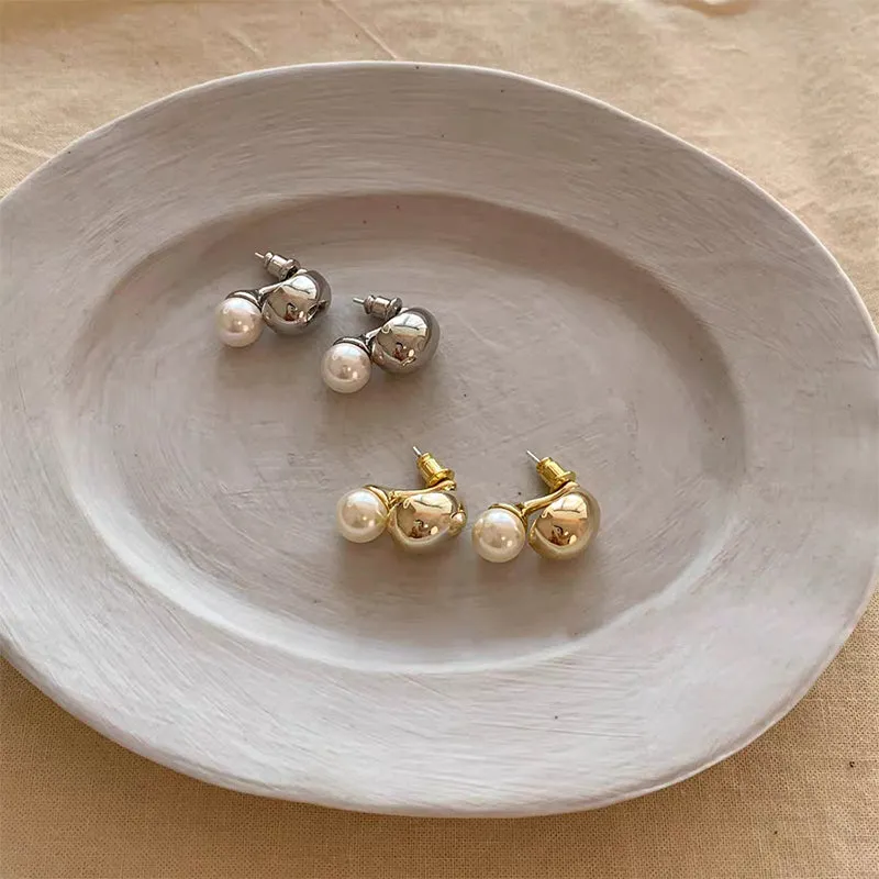 Simulated Pearl Metallic Pendant Earrings